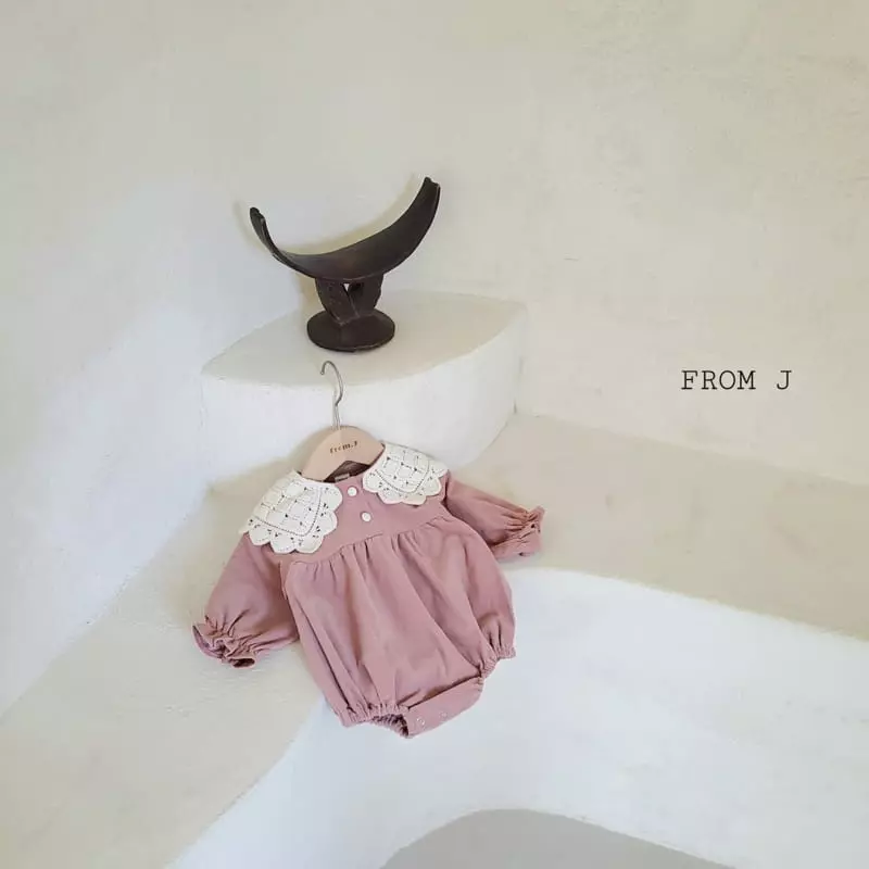 From J - Korean Baby Fashion - #babyoninstagram - Quilting Collar Bodysuit - 8