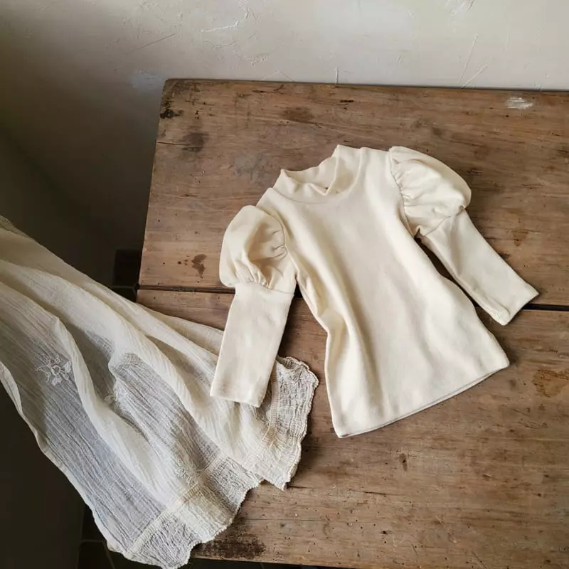 From J - Korean Baby Fashion - #babyoninstagram - Bebe Shirring Tee