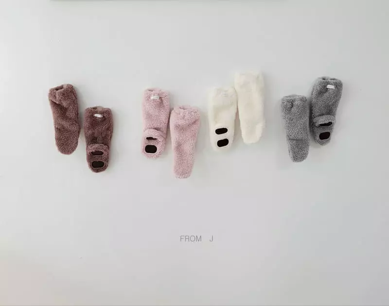 From J - Korean Baby Fashion - #babyoutfit - Cozy Socks Warmer