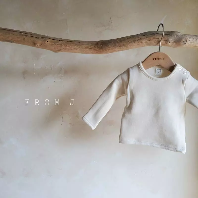 From J - Korean Baby Fashion - #babywear - Fleece Bebe Tee