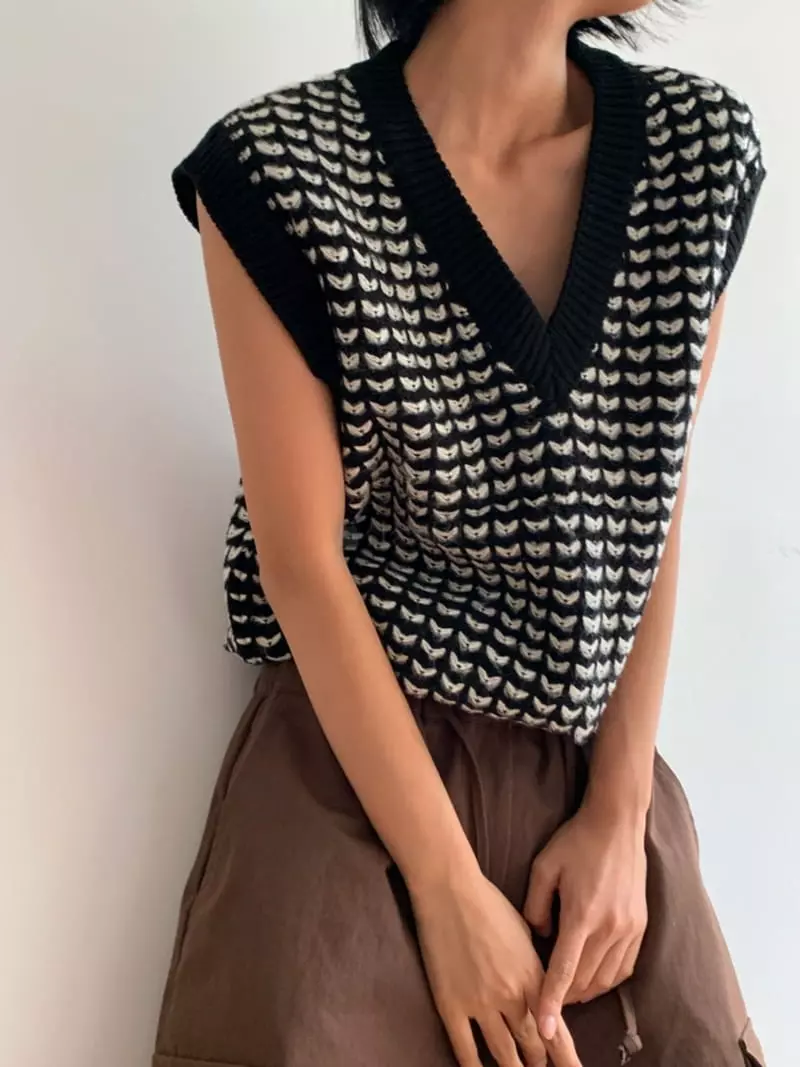 Highcolor - Korean Women Fashion - #momslook - Love Vest - 3