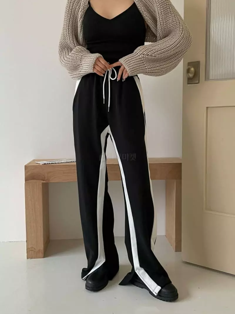 Highcolor - Korean Women Fashion - #romanticstyle - Two Tone Pants - 11