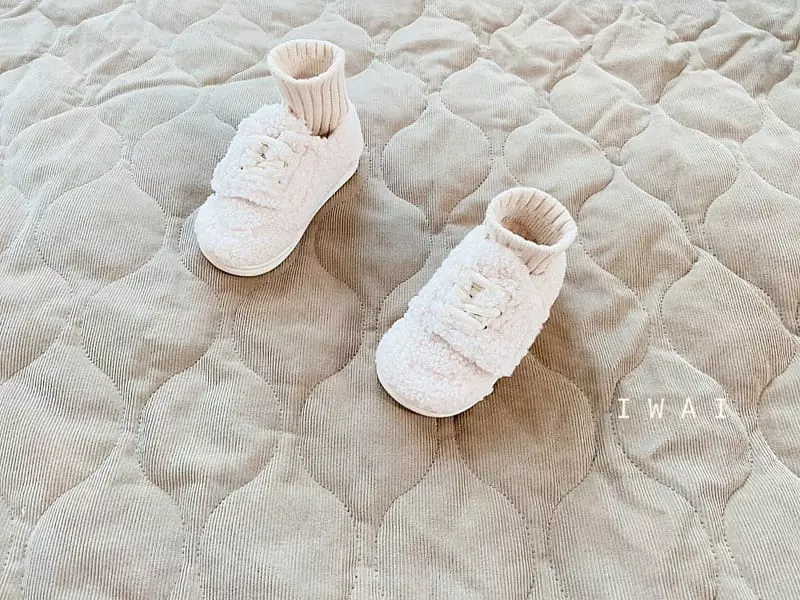 IWAI - Korean Children Fashion - #kidsshorts - 930 Pocket Veloure Sneackers - 7