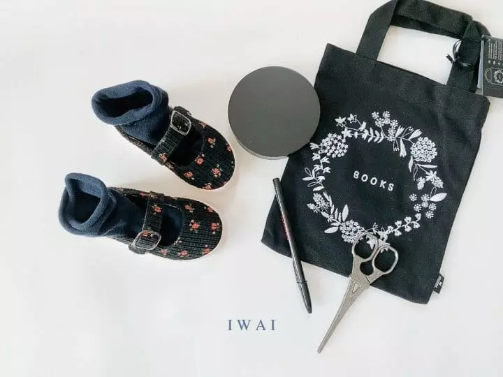 IWAI - Korean Children Fashion - #stylishchildhood - 925 Pong Dang Flats - 2