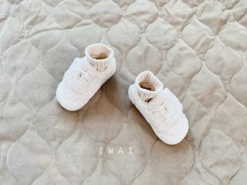 IWAI - Korean Children Fashion - #stylishchildhood - 930 Pocket Veloure Sneackers