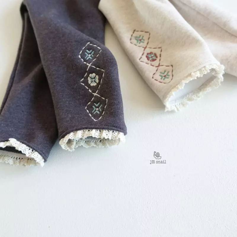JM Snail - Korean Children Fashion - #childofig - Dia Flower Leggings - 2