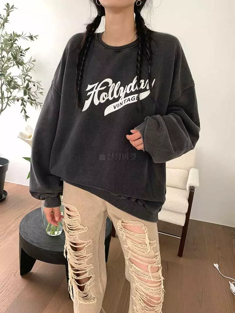 Jkichi - Korean Women Fashion - #momslook - Magic Holly Sweatshirt - 11