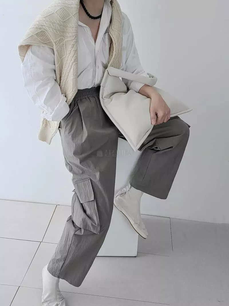 Jshop - Korean Women Fashion - #womensfashion - Square Padded Shoulder Bag - 8