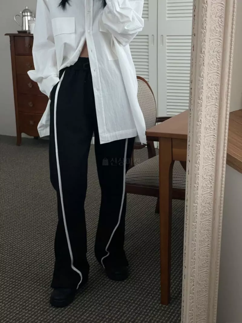 Kare - Korean Women Fashion - #restrostyle - Line Pants