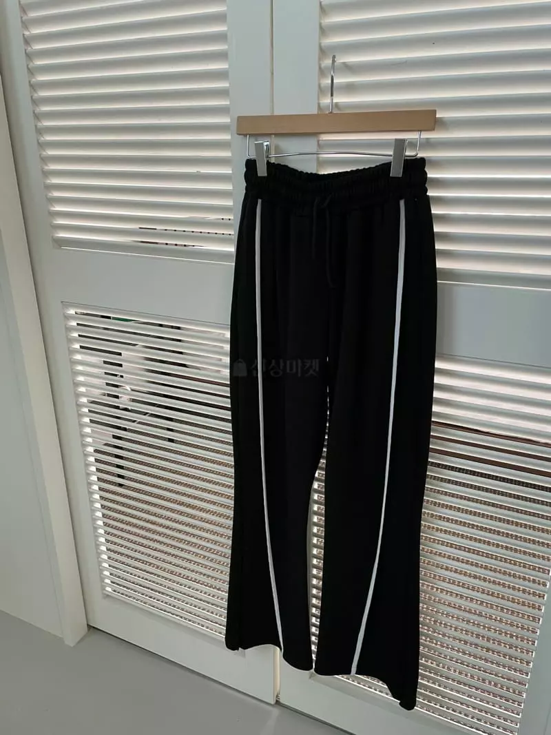 Kare - Korean Women Fashion - #thelittlethings - Line Pants - 5