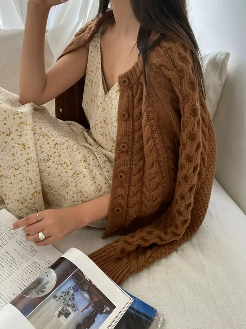 Knock - Korean Women Fashion - #vintageinspired - Cable Cardigan - 11