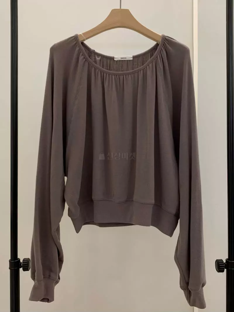 Knock - Korean Women Fashion - #vintageinspired - Lady Shirring Tee - 10