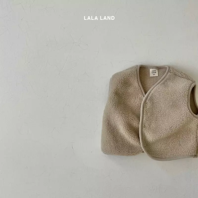 Lalaland - Korean Baby Fashion - #babyboutiqueclothing - Bebe Fluffy Vest - 3