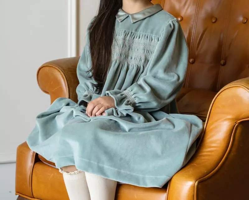 Le Bev - Korean Children Fashion - #kidzfashiontrend - Eller Smocked One-piece - 4