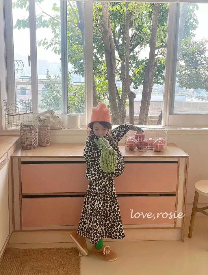 Love Rosie - Korean Children Fashion - #kidsshorts - Sue Sue Polpolis Zip-up Skirt Set Strawberry Ivory - 3