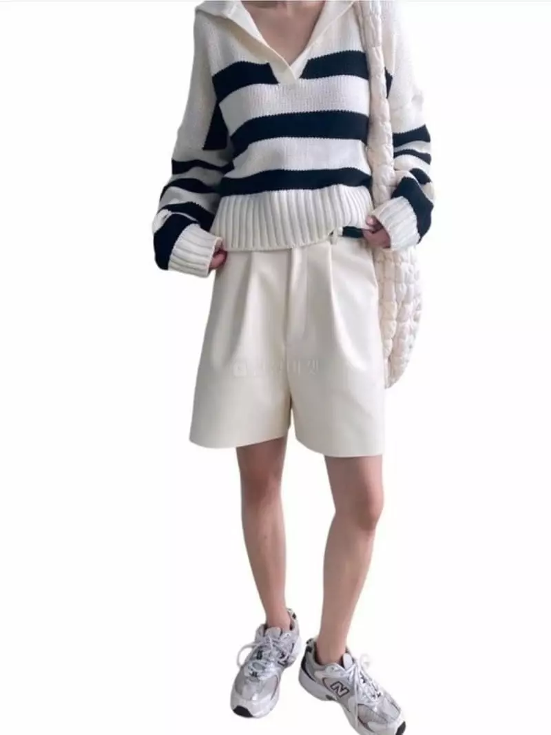 Lovemoment - Korean Women Fashion - #momslook - Pumpkin Leather Shorts - 2