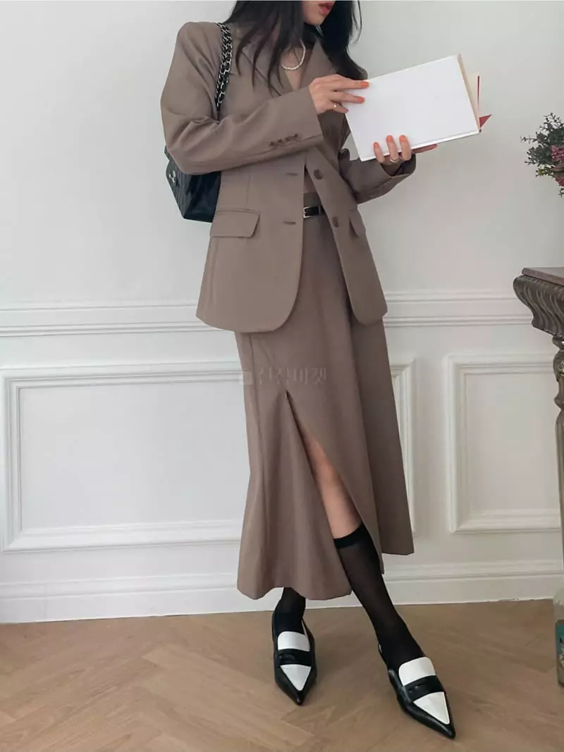 Lovemoment - Korean Women Fashion - #momslook - Line Skirt - 8
