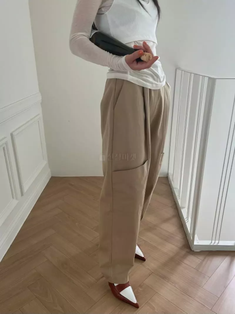 Lovemoment - Korean Women Fashion - #momslook - Grow Pumpkin Pants - 5