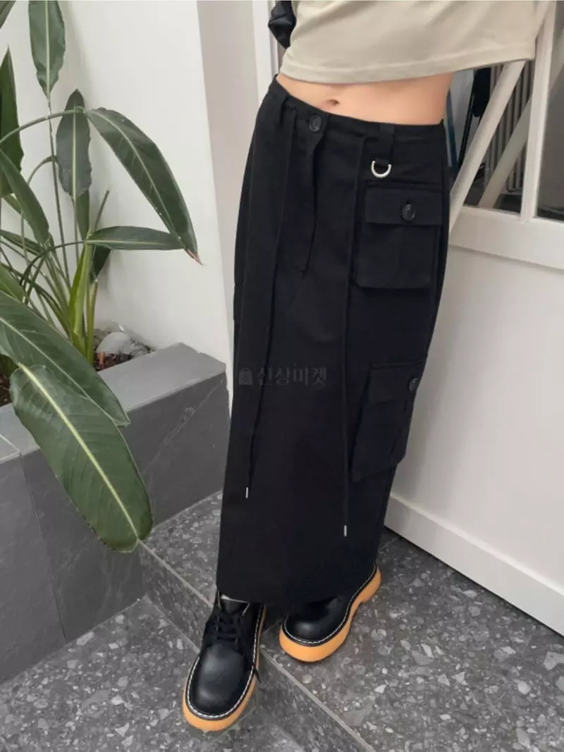 Lovemoment - Korean Women Fashion - #momslook - Benjo Long Pocket Skirt - 2