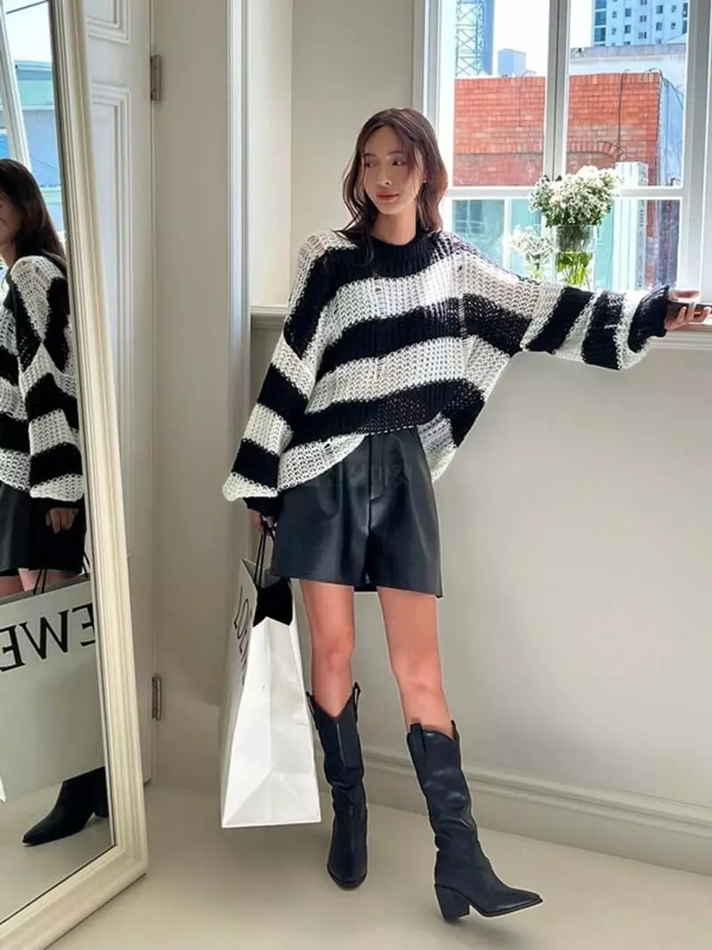 Lovemoment - Korean Women Fashion - #pursuepretty - Pumpkin Leather Shorts - 10