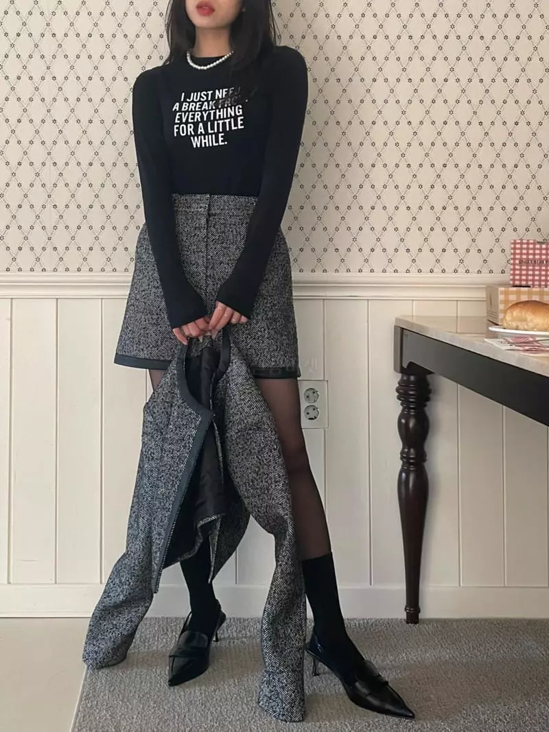 Lovemoment - Korean Women Fashion - #thatsdarling - Herringbone SKirt - 2