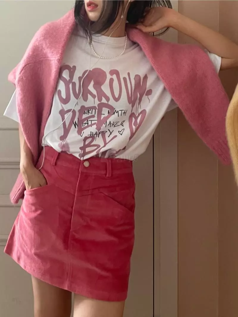 Lovemoment - Korean Women Fashion - #vintageinspired - Heart Love Tee - 9