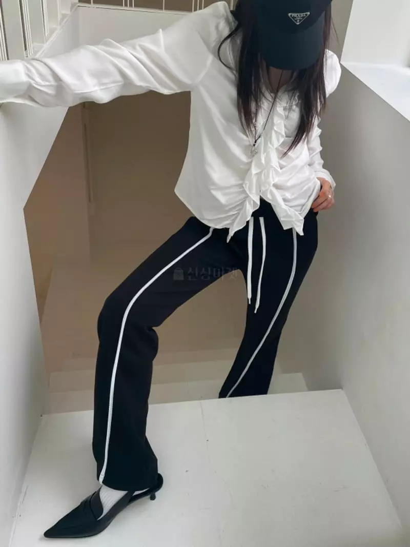 Lovemoment - Korean Women Fashion - #vintagekidsstyle - Track Bootscut Pants - 11
