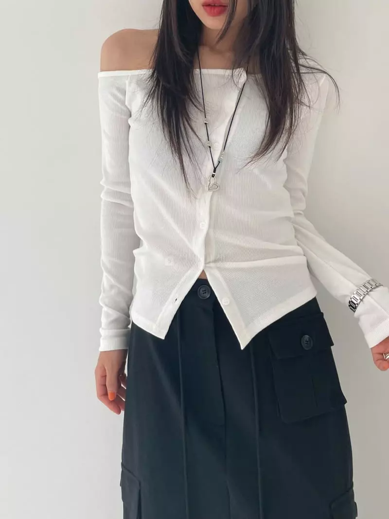 Lovemoment - Korean Women Fashion - #vintagekidsstyle - Off Sholder Tee - 6