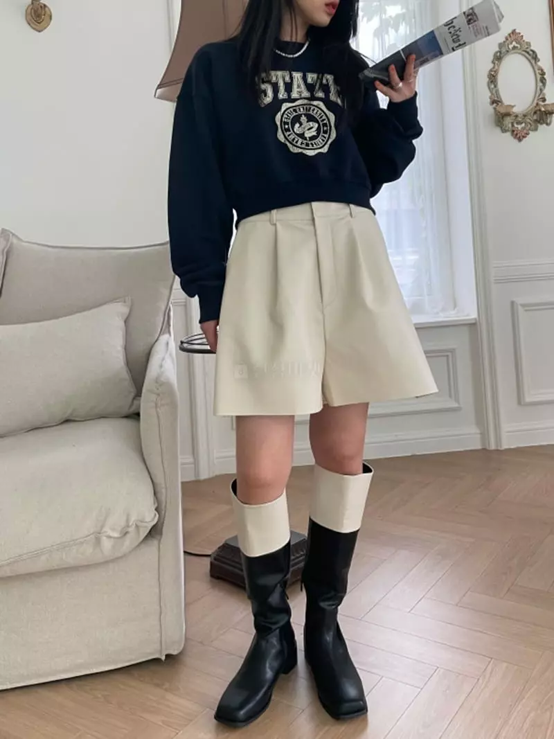 Lovemoment - Korean Women Fashion - #womensfashion - Pumpkin Leather Shorts - 3