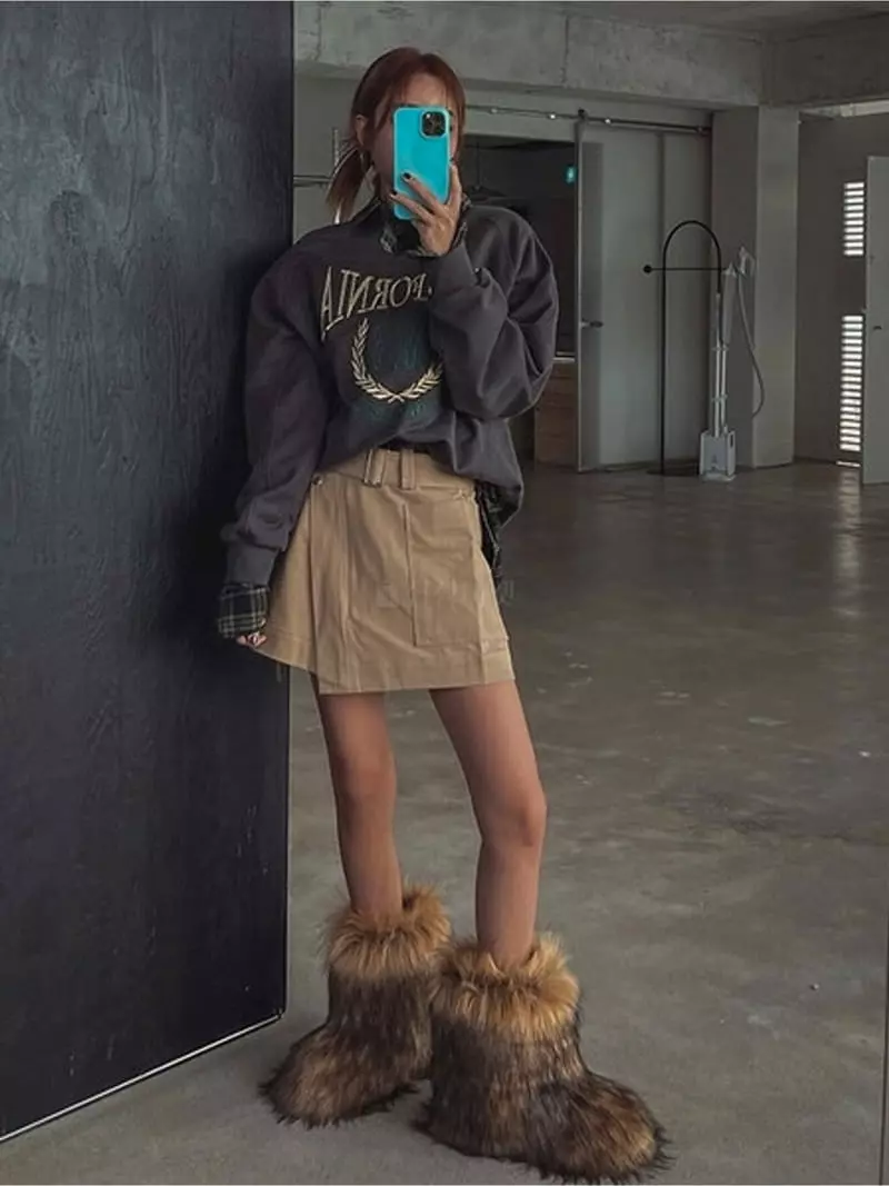 Lovemoment - Korean Women Fashion - #momslook - Low Mini Skirt - 4