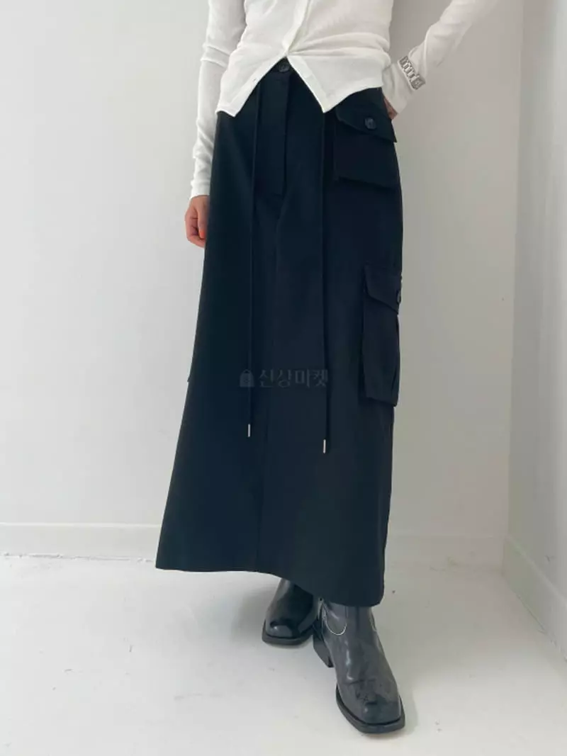Lovemoment - Korean Women Fashion - #momslook - Vents Cargo Skirt - 4