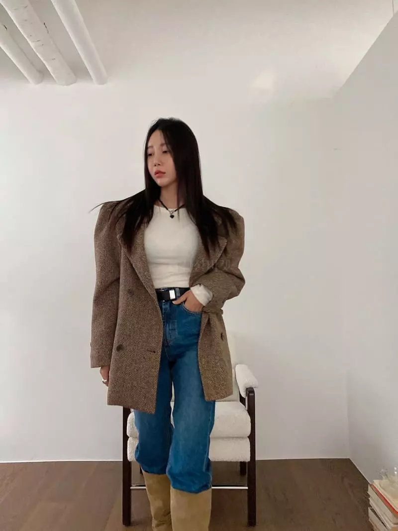 Made - Korean Women Fashion - #momslook - Mue Mue Herringbone Coat - 8
