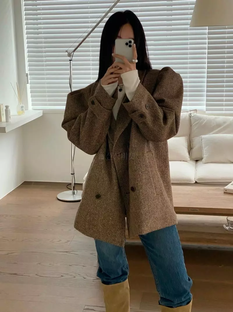 Made - Korean Women Fashion - #momslook - Mue Mue Herringbone Coat - 9