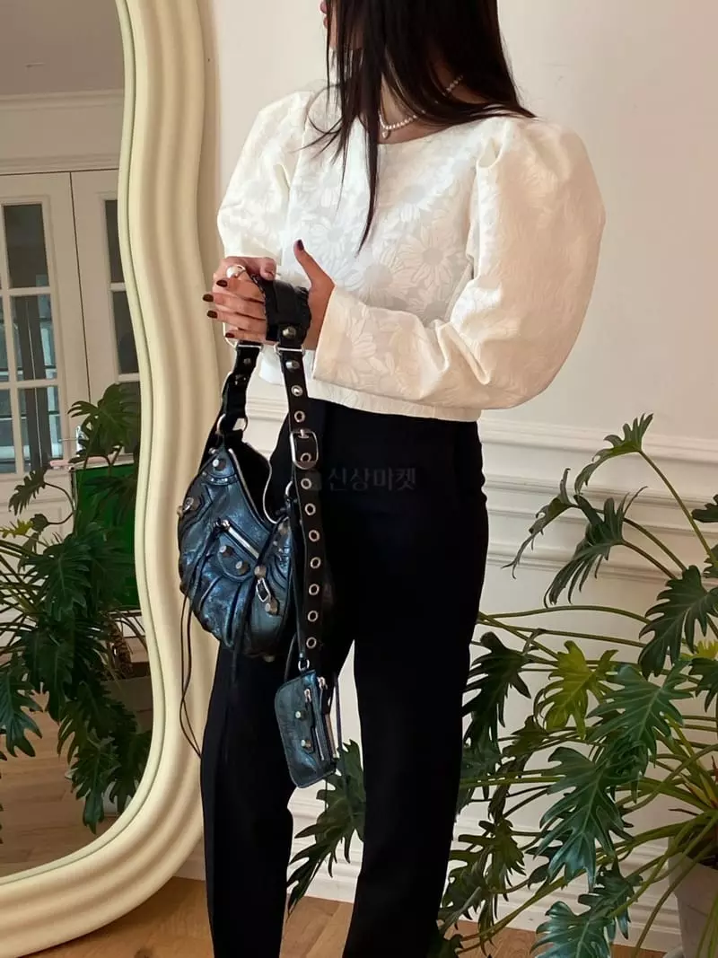 Made - Korean Women Fashion - #momslook - Howl Blouse - 12