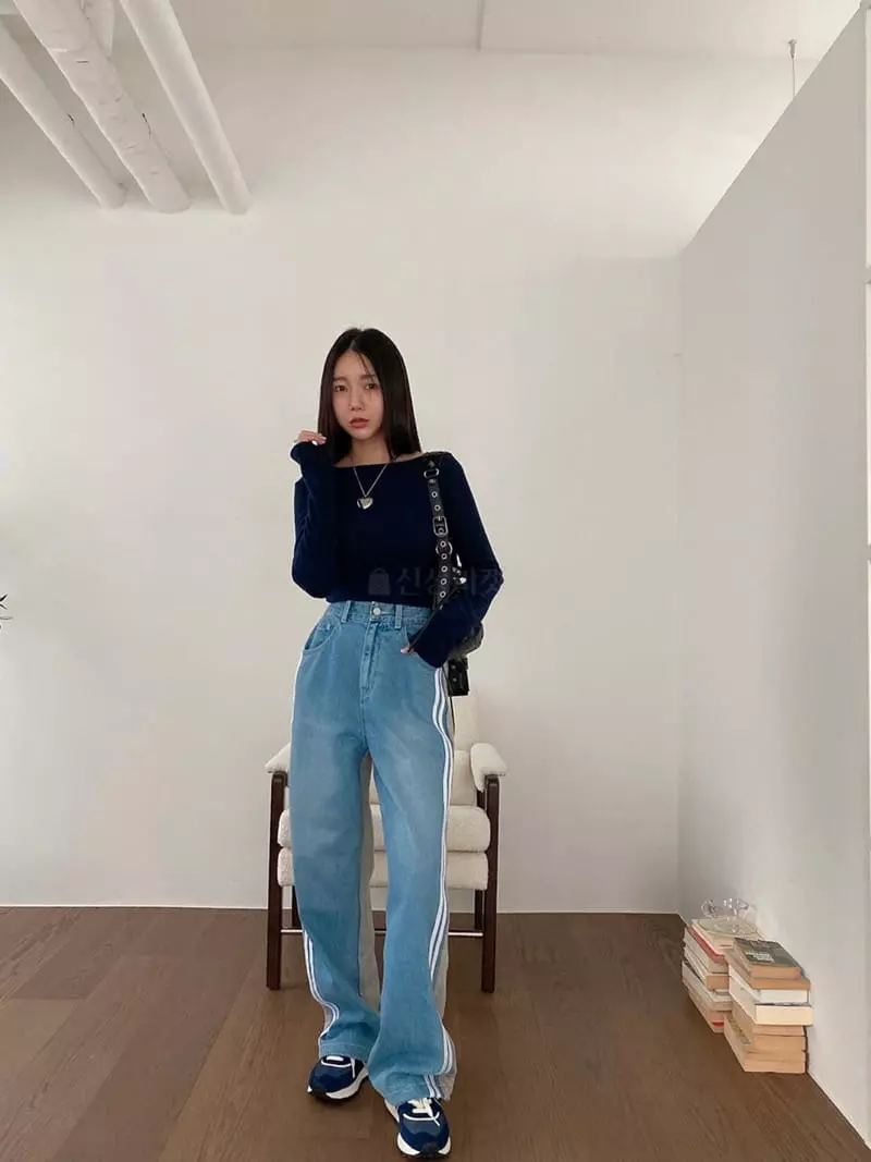 Made - Korean Women Fashion - #momslook - Neck Tee - 7