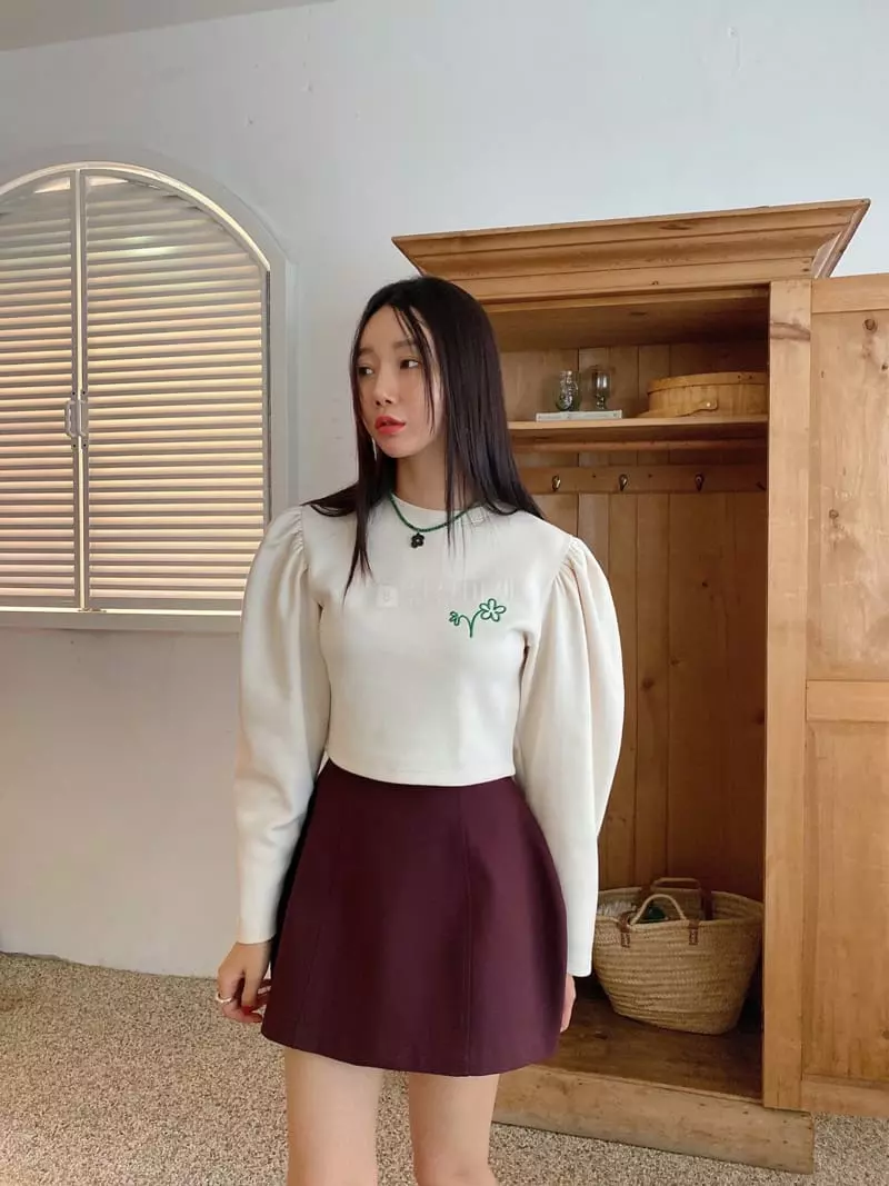 Made - Korean Women Fashion - #momslook - Flower Embroidery Tee - 9
