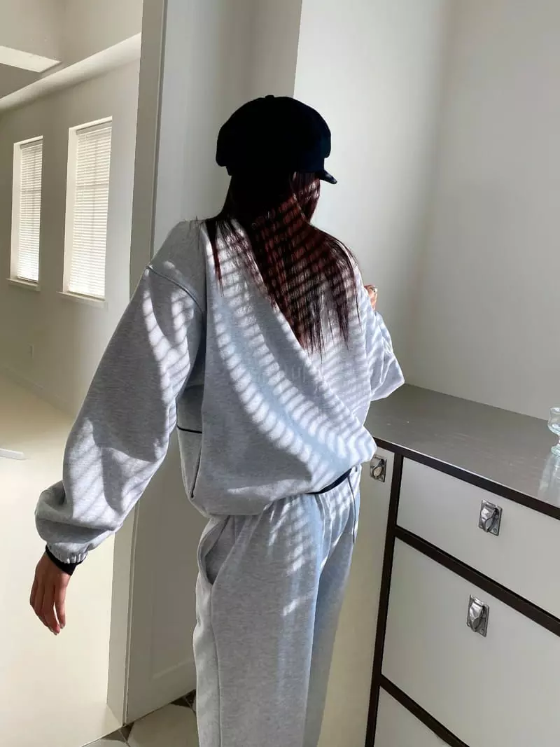 Made - Korean Women Fashion - #restrostyle - Rio Zip-up - 11