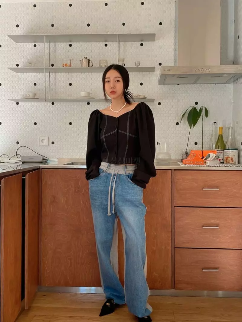 Made - Korean Women Fashion - #thelittlethings - Line Blouse - 8