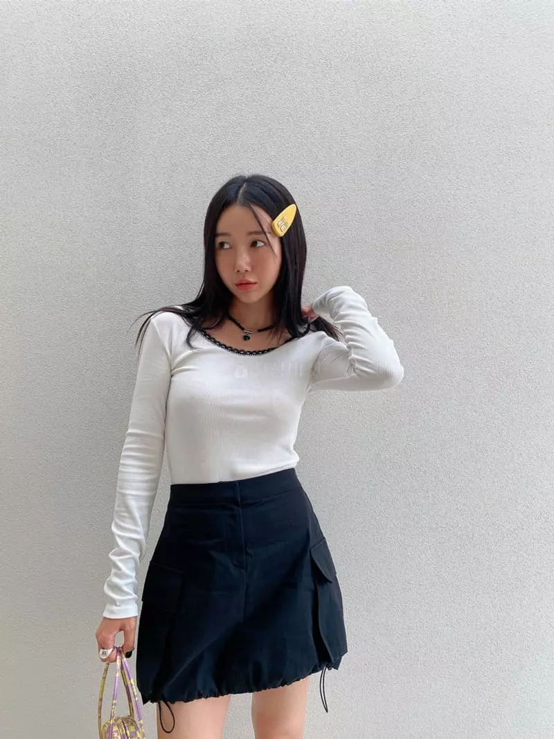 Made - Korean Women Fashion - #vintageinspired - Lable Tee - 4