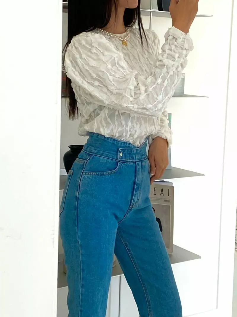 Made - Korean Women Fashion - #womensfashion - Creamy Blouse - 11