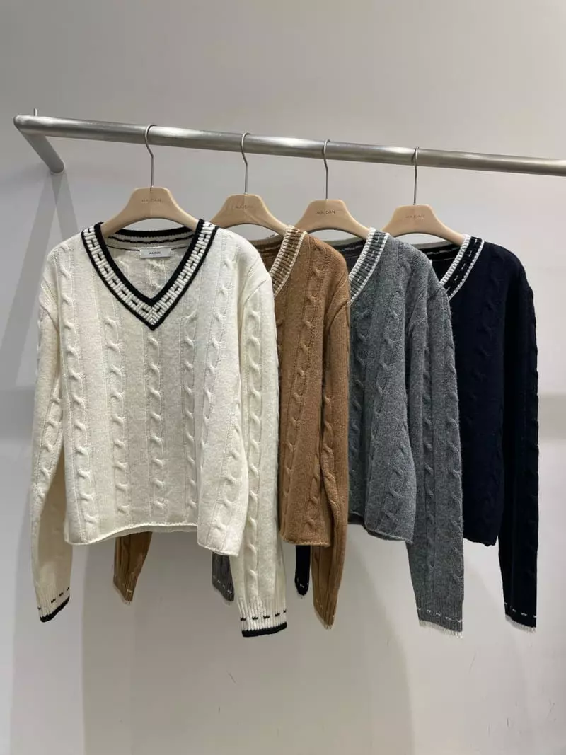 Majdan - Korean Women Fashion - #restrostyle - Chalrie Knit Tee - 6