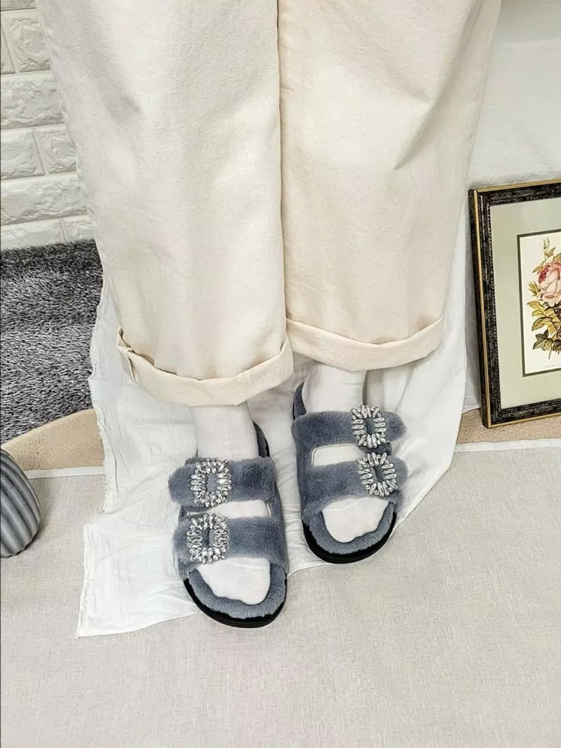 Marie - Korean Women Fashion - #momslook - Jewerly Slippers - 3