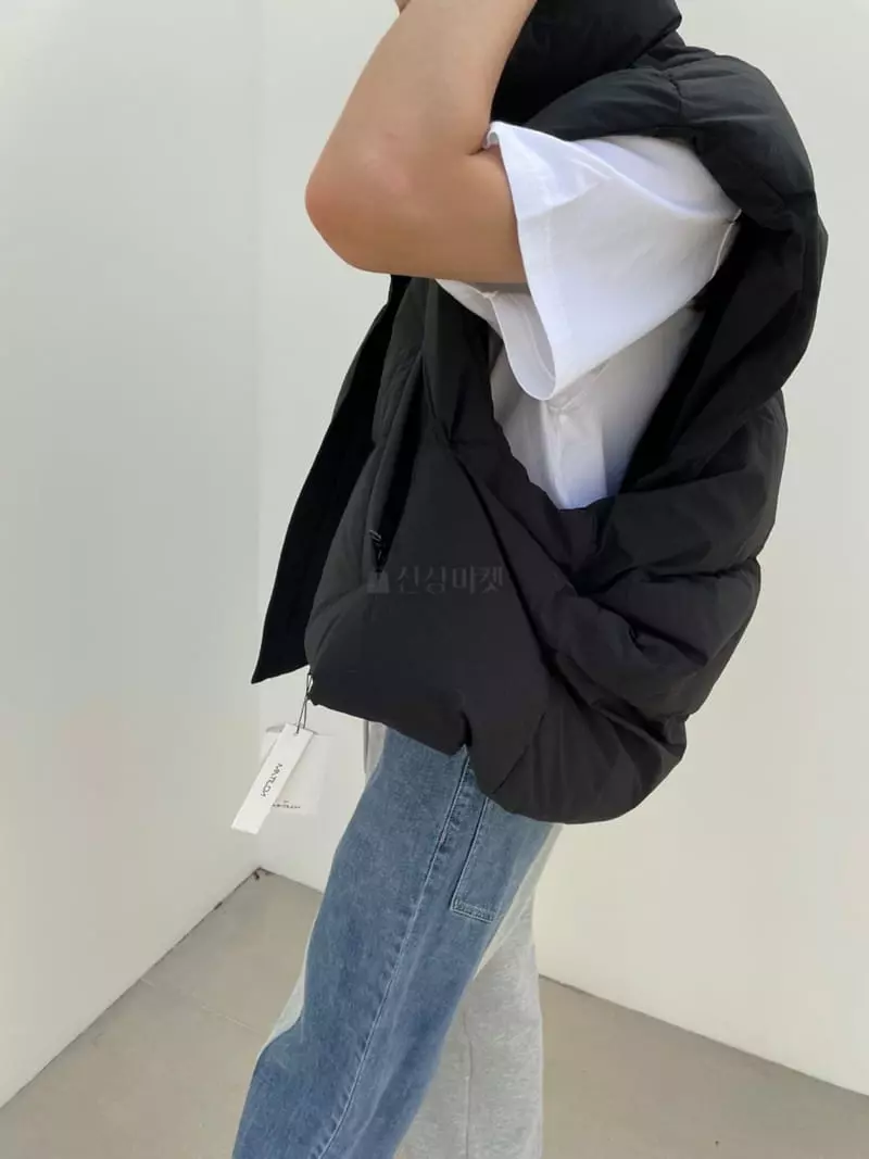 Matilda - Korean Women Fashion - #thelittlethings - Unbal Vest Padding - 4