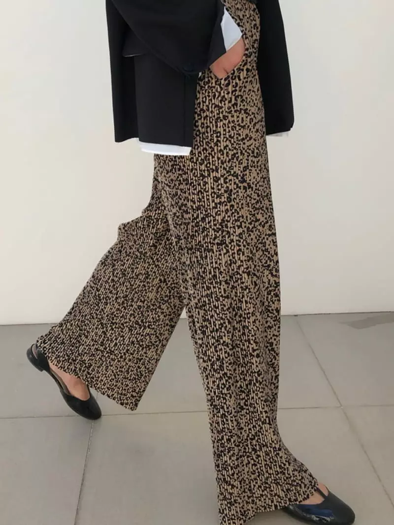 Matilda - Korean Women Fashion - #romanticstyle - Snow Pleats Pants - 2