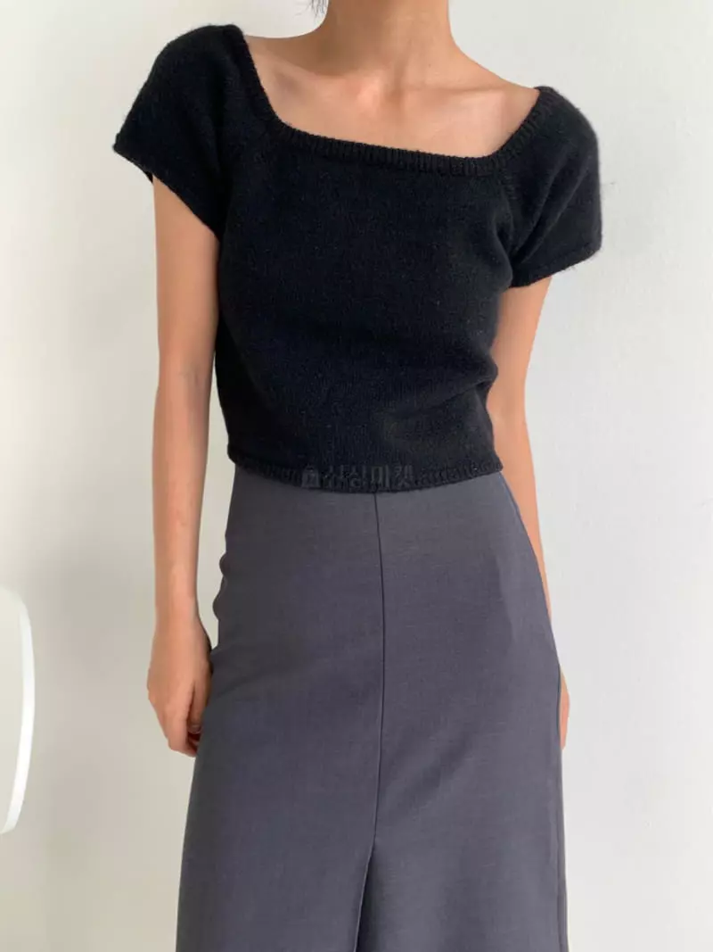 Moment - Korean Women Fashion - #vintageinspired - Square Knit Tee - 11