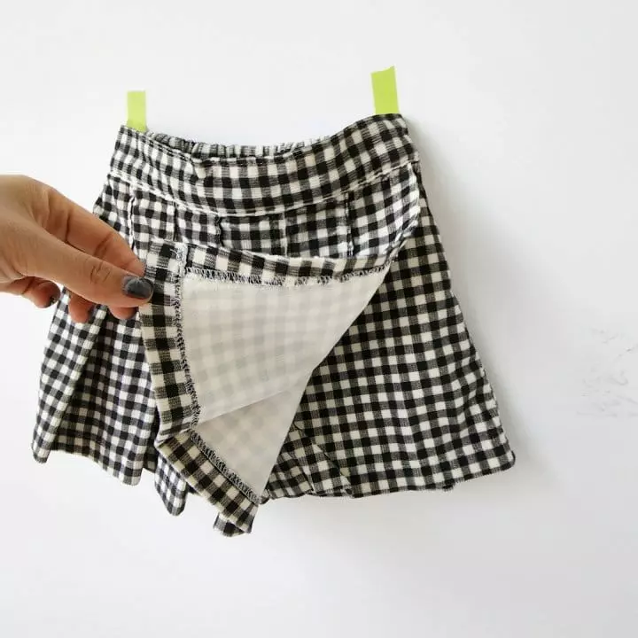 Momo Ann - Korean Children Fashion - #magicofchildhood - Check Wrinkle Skirt Pants - 10