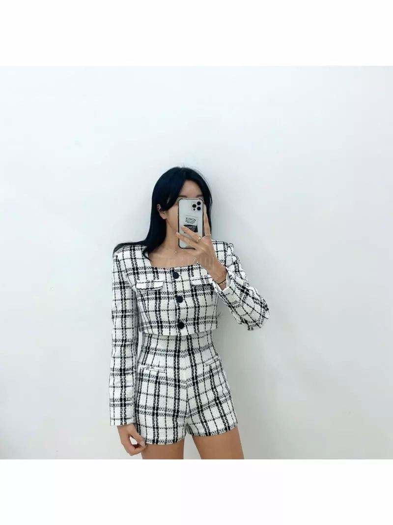 Monroe - Korean Women Fashion - #momslook - Check Set Up Jacket - 2
