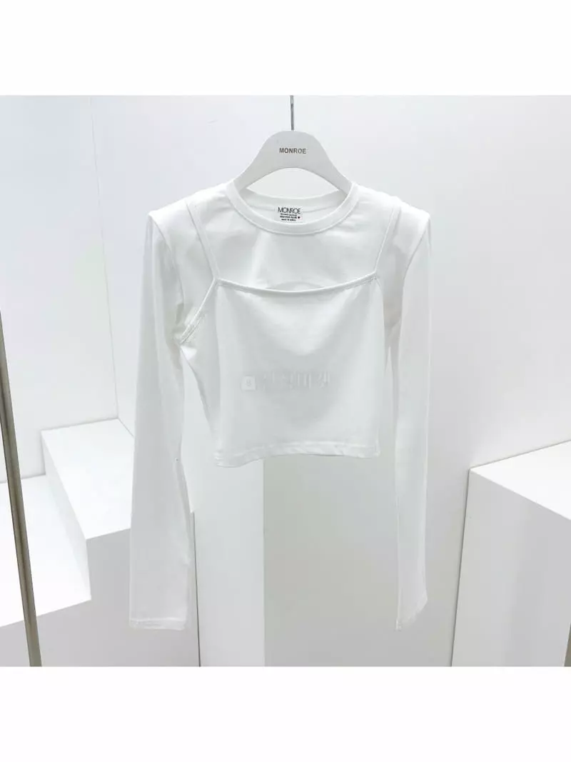 Monroe - Korean Women Fashion - #momslook - Long Sleeves Slit Tee - 2