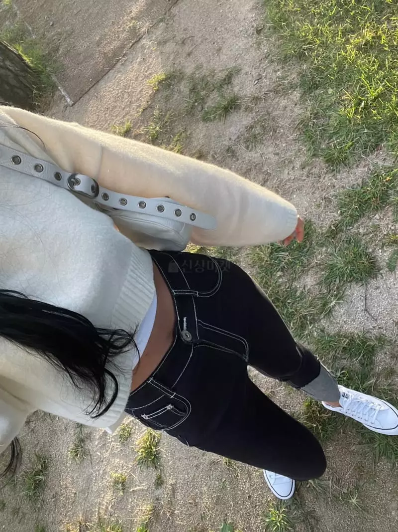 Monroe - Korean Women Fashion - #womensfashion - Back Ribbon Knit Tee - 2