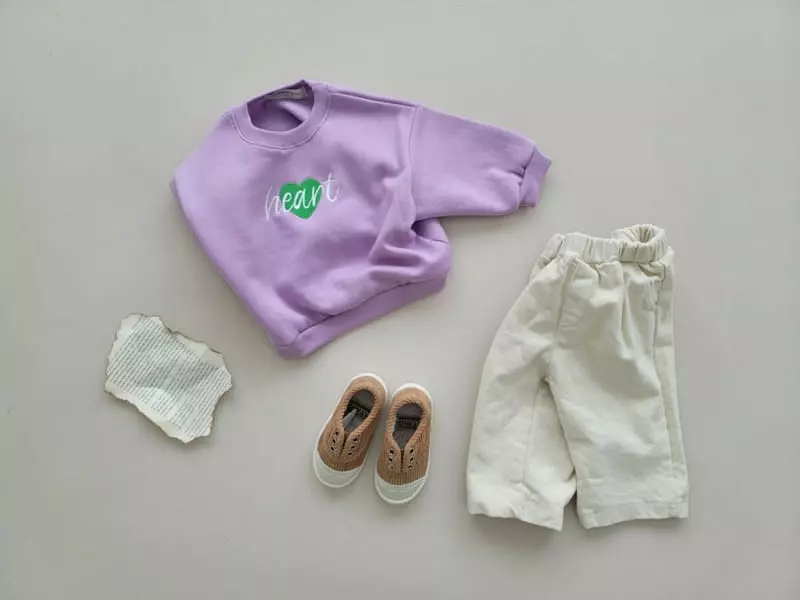 Moran - Korean Children Fashion - #childofig - Heart Embrodiery Sweatshirt